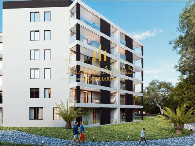 Apartamento T1 c/ varanda