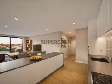 Apartamento T1 c/ Varanda Oliveira do Bairro