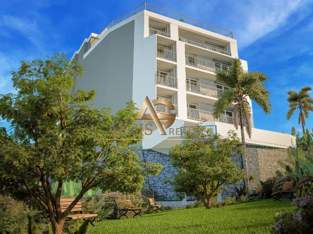 Apartamento T1 Câmara de Lobos com Piscina Panorâmica 62m² Câmara De Lobos