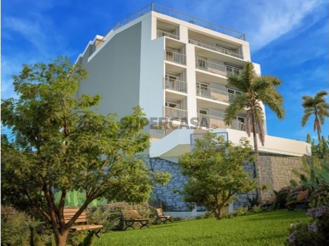 Apartamento T1 Câmara de Lobos com Piscina Panorâmica