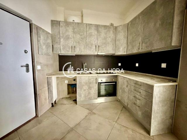 Apartamento T1 Charneca da Caparica