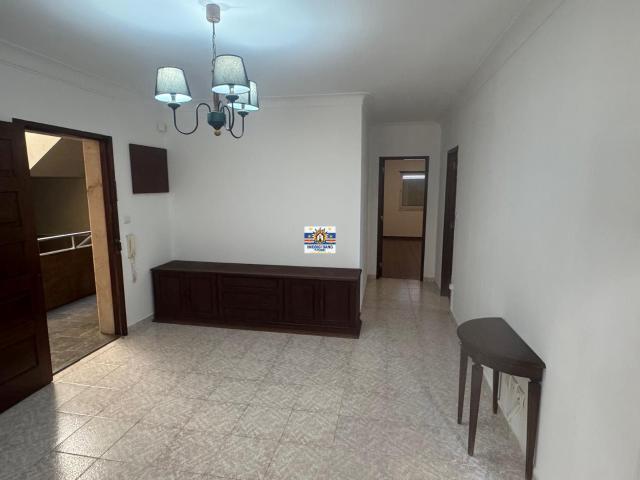 Apartamento T1 com 70,63m² transformado em T2 Localizado em Benavente