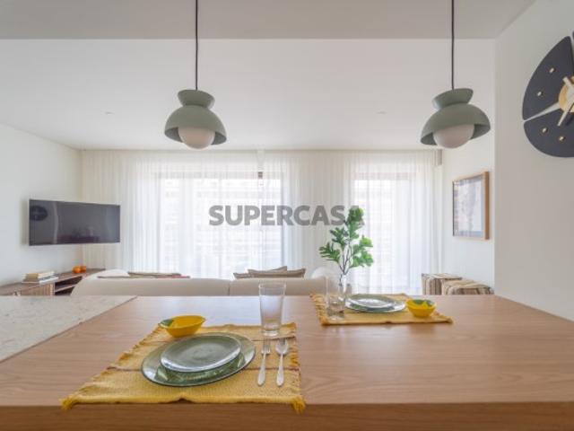 Apartamento T1 com área exterior no mais recente empreendimento junto ao Rio Douro