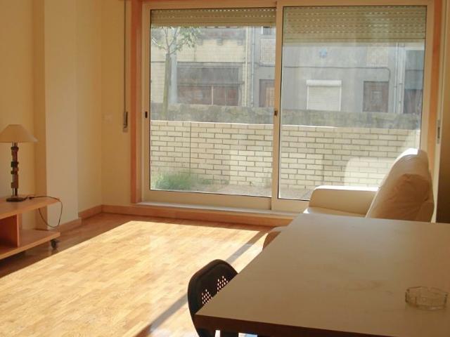 Apartamento T1, com garagem, à Boavista