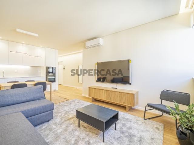 Apartamento T1, com garagem, no centro de Matosinhos