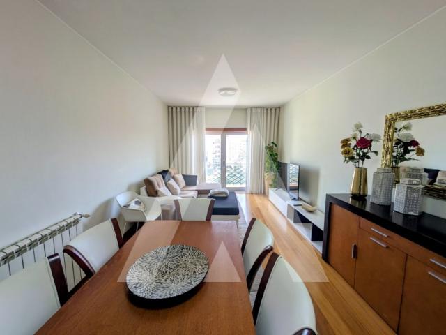 Apartamento T1 com grandes áreas e varandas, no centro de Aveiro!