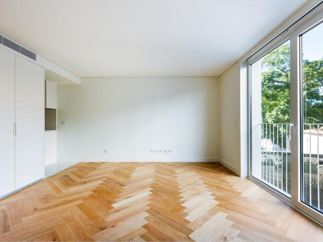 Apartamento T1 com estacionamento, Conde da Ribeira, Lisboa