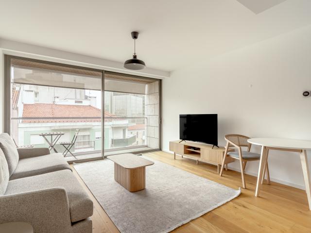 Apartamento T1 com estacionamento, no Saldanha, em Lisboa