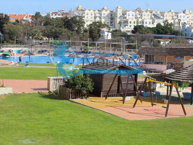 Apartamento T1 com Exposição Solar a Sul no Hotel Paraíso de. 67m² Albufeira e Olhos de Água