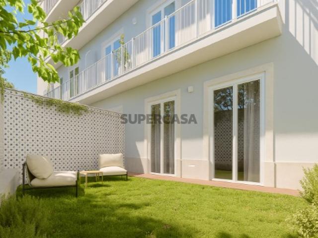 Apartamento T1 com Jardim para venda, junto ao Marquês de Pombal, Lisboa