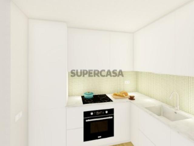 Apartamento T1 com logradouro 42m2, na Quinta do Conde
