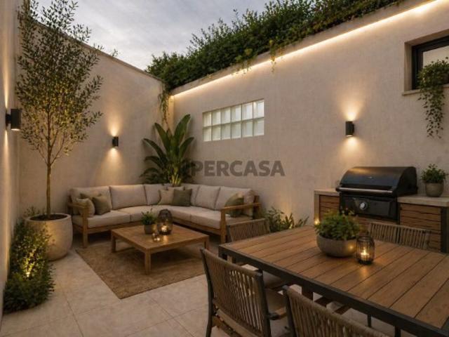 Apartamento T1 com logradouro remodelado, no Lavradio Barreiro