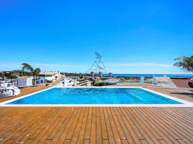 Apartamento T1 com Piscina e lugar de estacionamento em Alvor