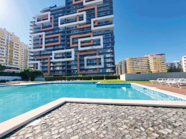 Apartamento T1 com Piscina e Vista Mar para venda na Praia d. 64m² Portimão