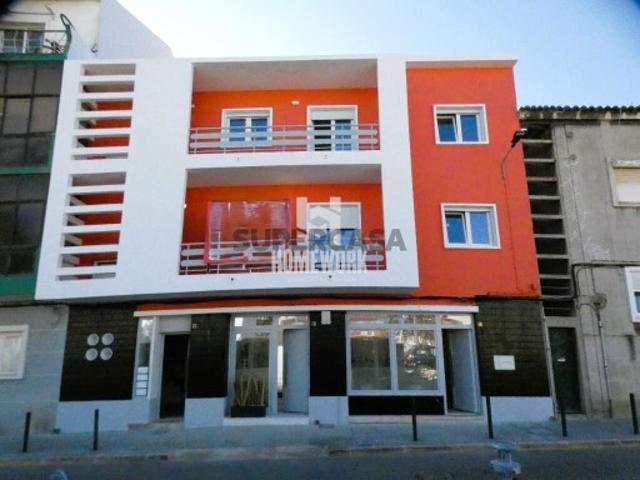 Apartamento T1 com Terraço e Cozinha Totalmente Equipada no Barreiro