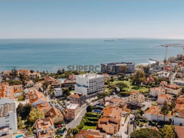 Apartamento T1 com terraço e estacionamento Monte Estoril