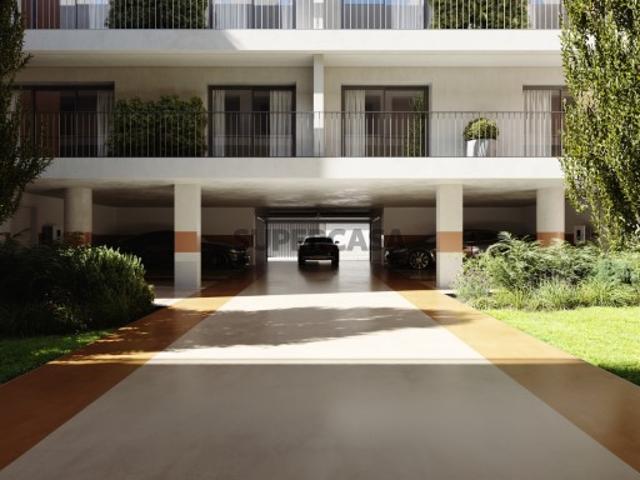 Apartamento T1 com varanda e estacionamento situado em Arroios, Lisboa