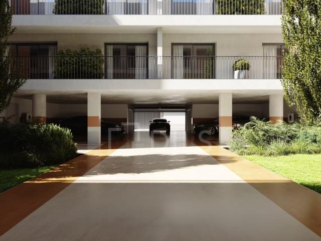 Apartamento T1 com varanda e estacionamento situado em Arroios, Lisboa