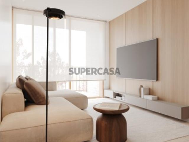 Apartamento T1 com Varanda e Lugar de Estacionamento próximo ao Gaia Shopping em Vila Nova de Gaia