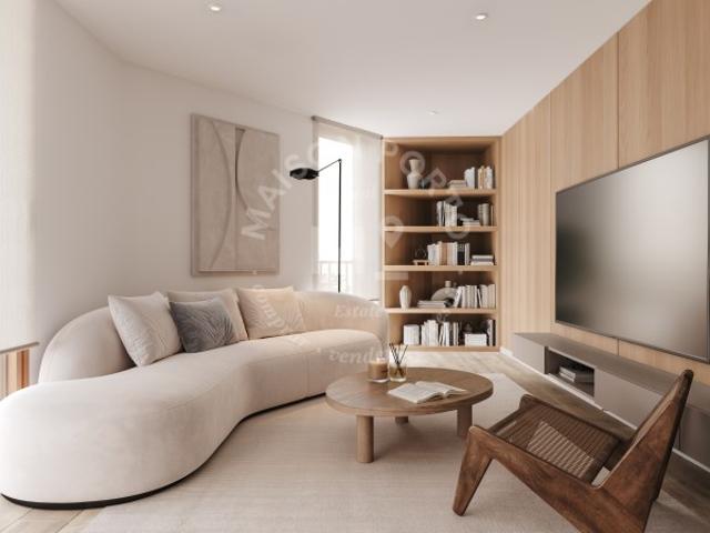 Apartamento T1 com Varanda e Lugar de Estacionamento próximo ao Gaia Shopping em Vila Nova de Gaia