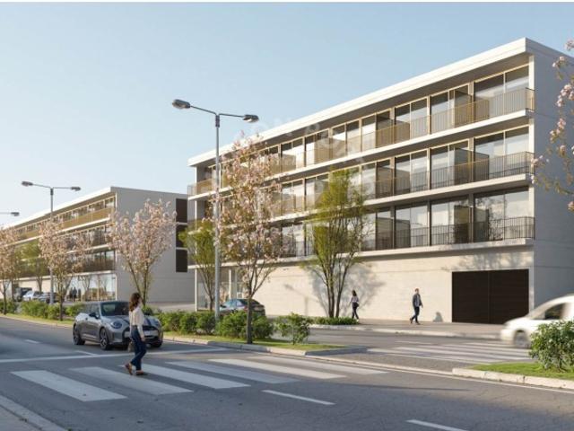 Apartamento T1 com Varanda e Lugar de Estacionamento próximo ao Hospital S. João, Pedrouços Maia