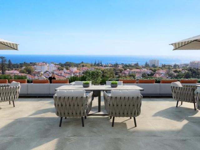 Apartamento T1, com varanda em novo empreendimento em Carcavelos