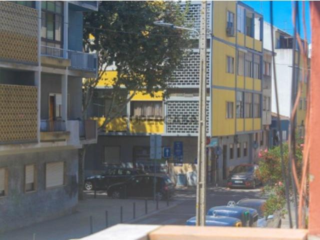 Apartamento T1 com Varandas em Barreiro, Setúbal