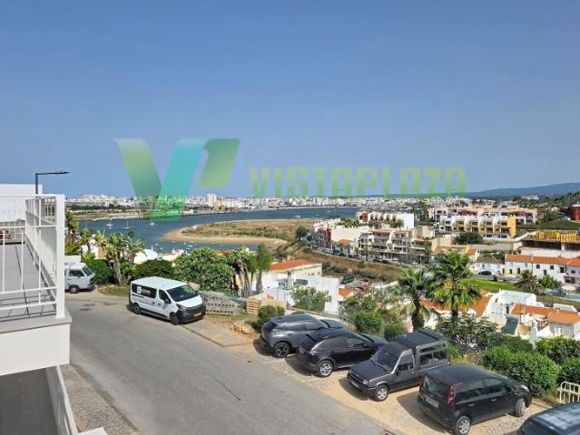 Apartamento T1 com Vista Deslumbrante sobre Ferragudo e Garagem Box
