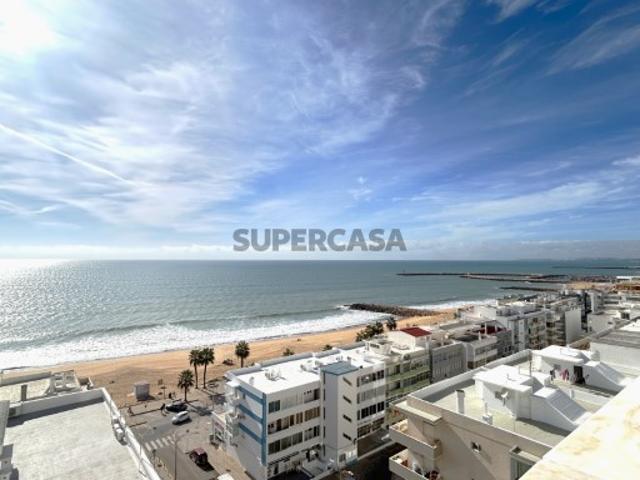 Apartamento T1 com Vista Mar Panorâmica no Coração de Quarteira