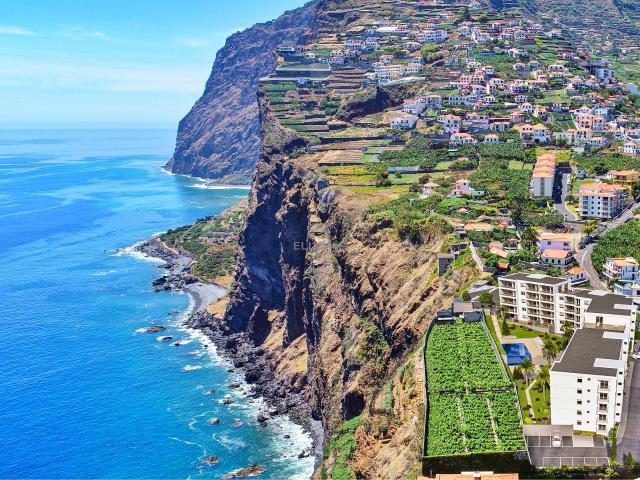 APARTAMENTO T1 CONDOMINIO FECHADO EM CÂMARA DE LOBOS