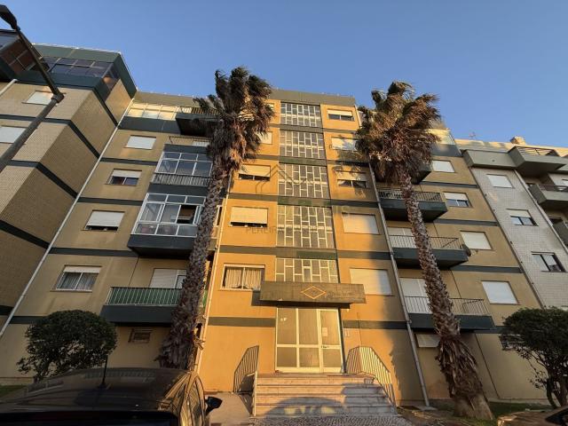 APARTAMENTO T1 DE FRENTE PARA O MAR | BUARCOS