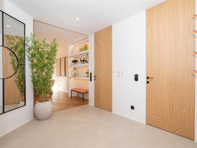 Apartamento T1 de luxo renovado em Cascais. 82m² Cascais e estoril