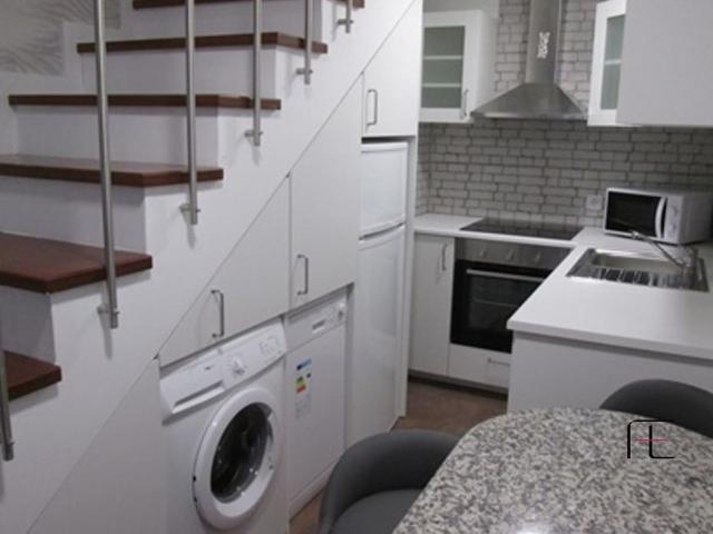 Apartamento T1 DUPLEX Arrendamento em Cedofeita, Santo Ildefonso, Sé, Miragaia, São Nicolau e Vitória,Porto