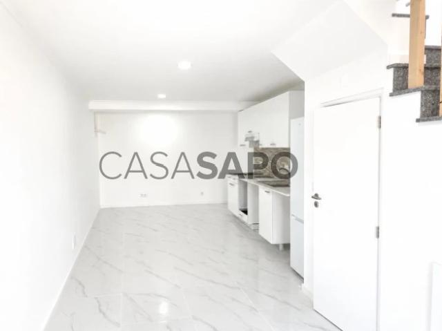 Apartamento T1 Duplex para alugar na Lourinhã