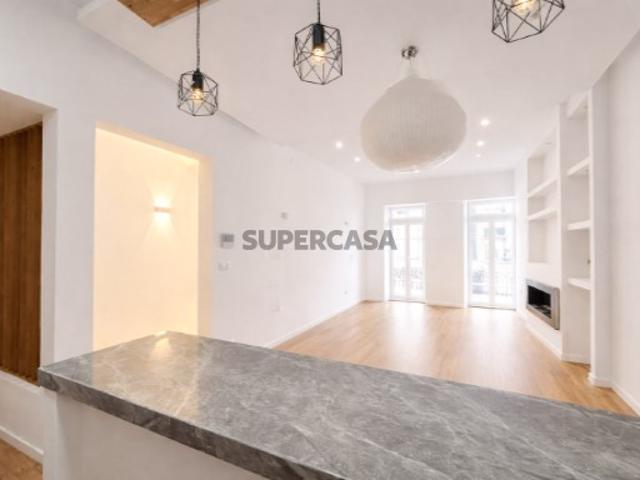 Apartamento T1 Duplex Remodelado Centro Histórico Olhão 745.000€