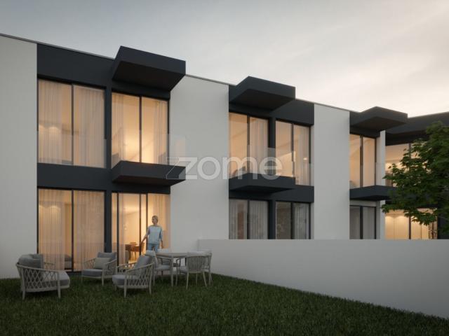 Apartamento T1 em V. F. São Martinho