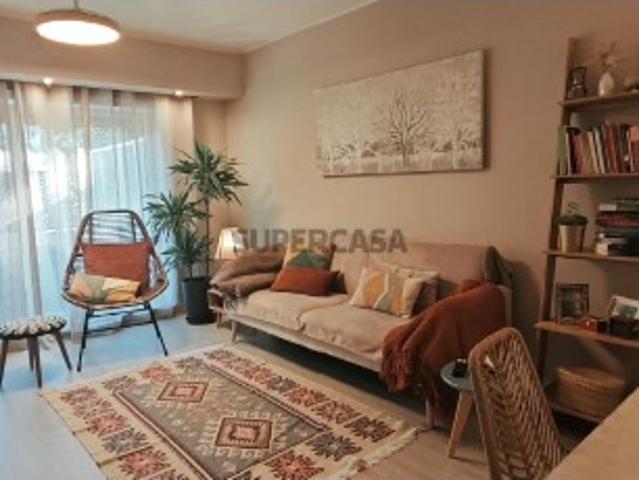 Apartamento T1 em Valadares