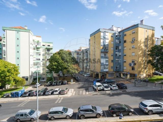 Apartamento T1 em Venteira