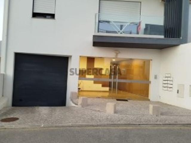 Apartamento T1 em A dos Cunhados