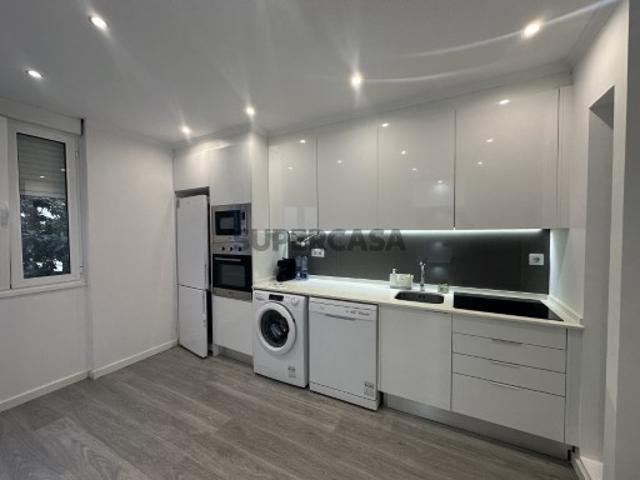 Apartamento T1 em Águas Livres
