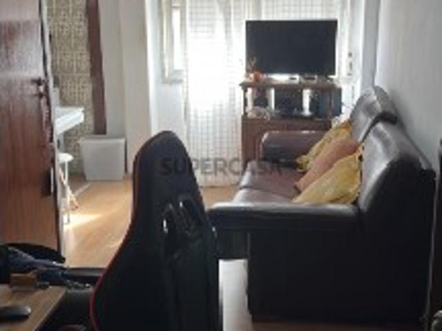 Apartamento T1 em Ajuda