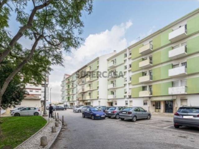 Apartamento T1 em Almada, Cova da Piedade, Pragal e Cacilhas