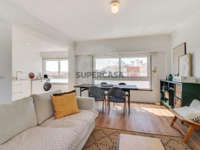 Apartamento T1 em Alcabideche