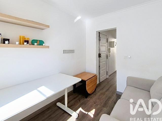 Apartamento T1 em Alcântara
