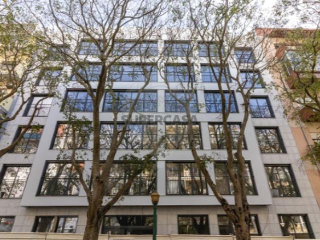 Apartamento T1 em Alcântara
