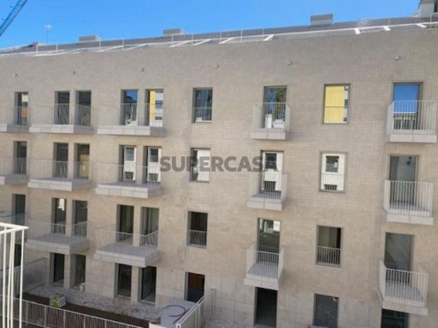 Apartamento T1 em Alvalade