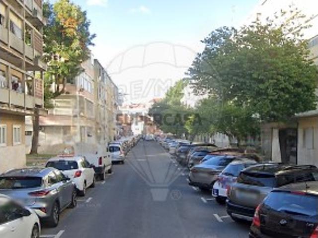 Apartamento T1 em Alverca do Ribatejo e Sobralinho