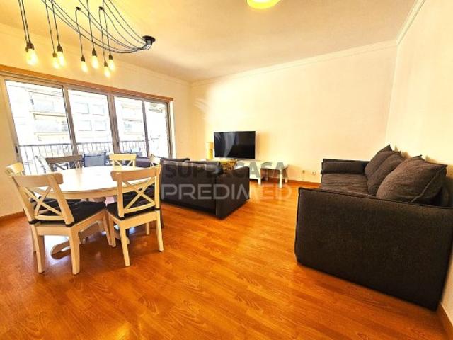 Apartamento T1 em Armação de Pêra
