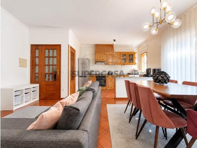 Apartamento T1 em Arco de Baúlhe e Vila Nune