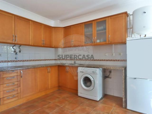 Apartamento T1 em Belas
